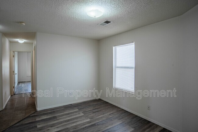 Building Photo - 1900 Cielo Oeste Pl NW