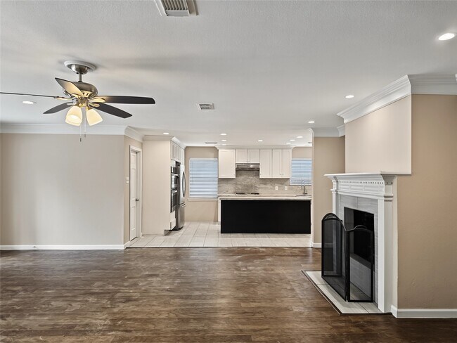 Building Photo - 139 Haversham Dr