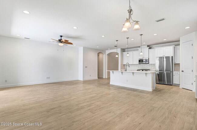 Building Photo - 8614 Catalissa Ave