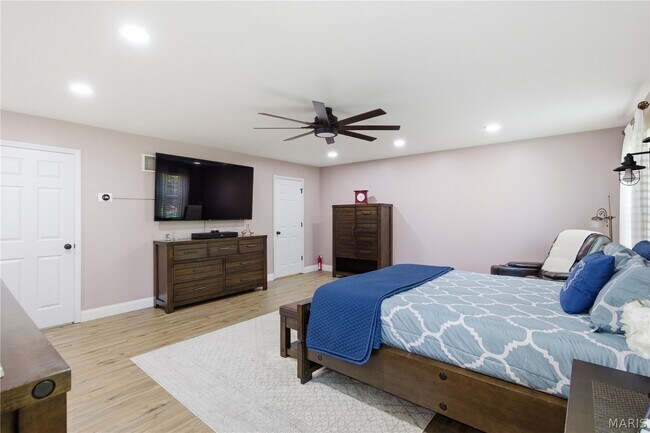 Building Photo - 307 Calliope Pl