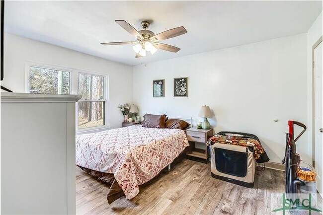 Building Photo - 106 W White Hawthorne Dr