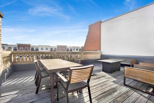 Building Photo - 460 Pennsylvania Ave