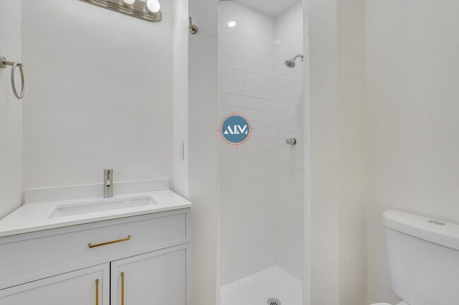 Building Photo - Rare opportunity minutes away from Savannah - 3-bedroom/2-bathroom home Move In Today!