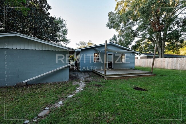 Building Photo - Charming Foley Bungalow with Timeless Character and Plenty of Storage!