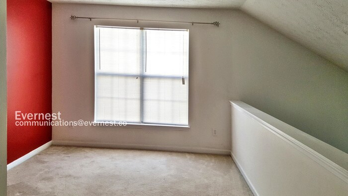Building Photo - 1440 Gates Cir SE