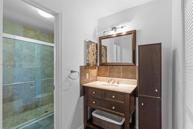 Building Photo - 10824 SW 132nd Cir Ct