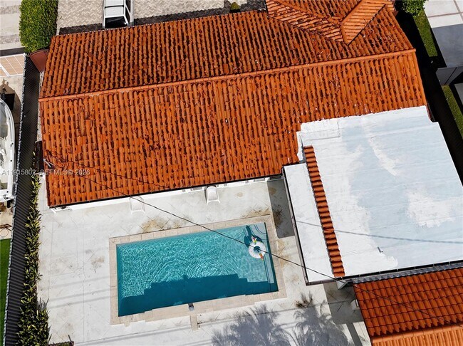 Building Photo - 7780 SW 28th St