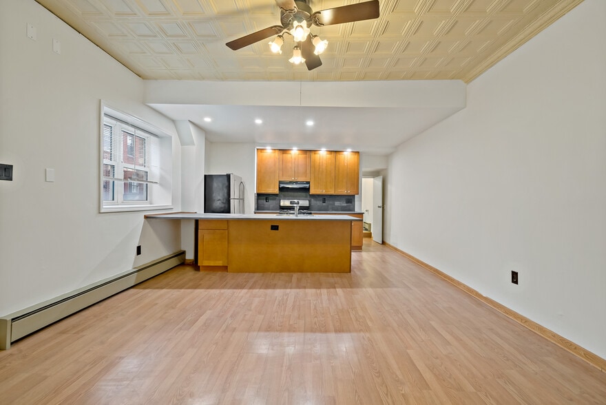 Building Photo - 1332 S 7th St