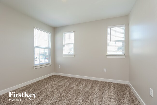 Building Photo - 2932 Leatherwood Dr