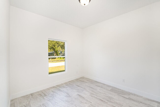 Building Photo - BRAND NEW! 4/2 PALM BAY!