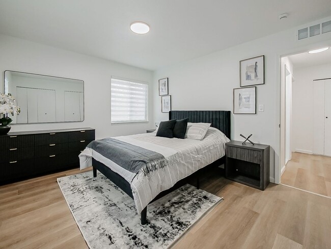 Building Photo - Luxury Living at Z on Plymouth – 1,000 SF Two-Bedroom Residence