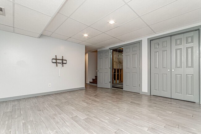 Building Photo - Please View 3D Virtual Walk-Through Before...