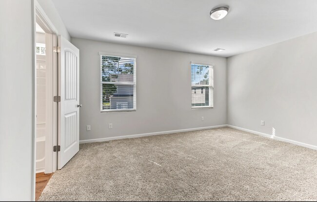 Building Photo - 242 Justify Ave