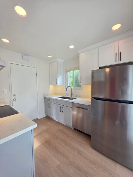 Building Photo - 39685 Lahana Way