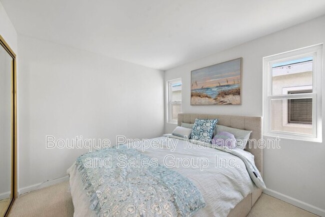 Building Photo - FRONT UNIT-1707 W BALBOA
