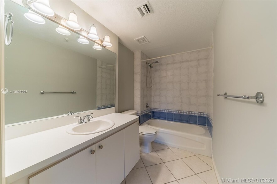 Building Photo - 3500 Coral Way