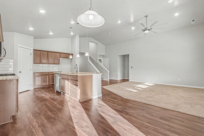 Building Photo - 19361 Kiowa Crk Wy