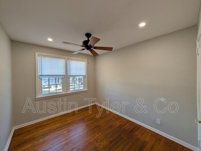 Building Photo - 4455 Broad St