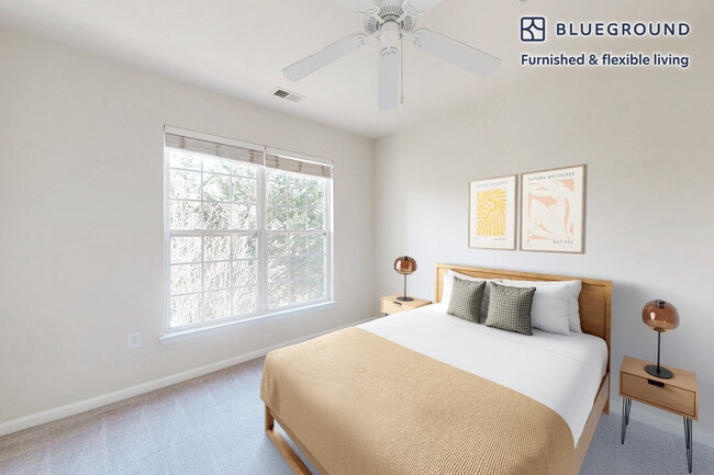 Building Photo - 14240 Alta Oaks Dr