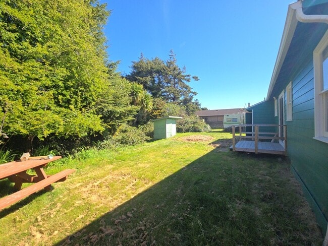 Building Photo - 2BD/1BA Pine Hill home on quiet road!
