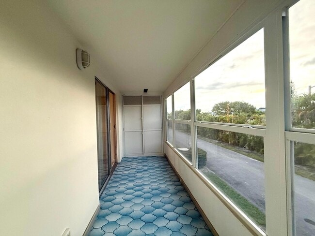 Building Photo - 22 Andover A