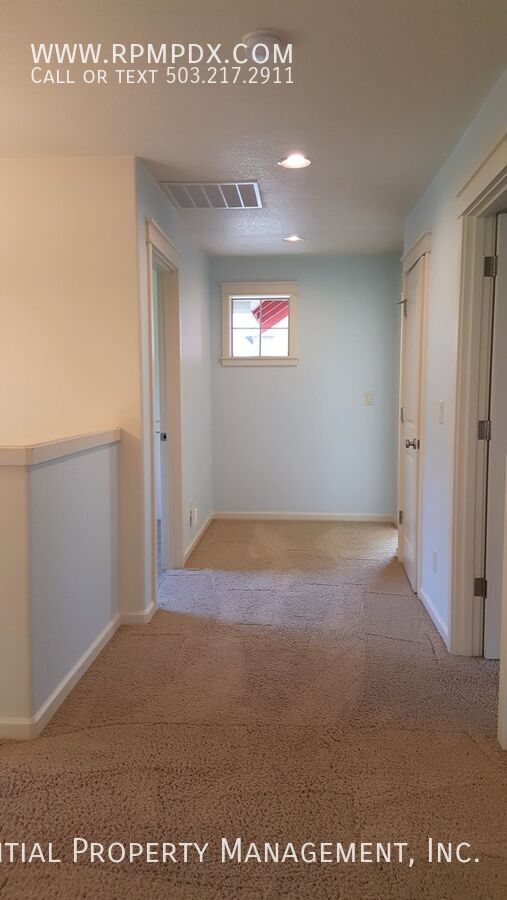 Building Photo - 9219 NW Harvest Hill Dr