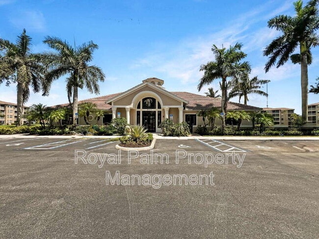 Building Photo - 8550 Kingbird Loop