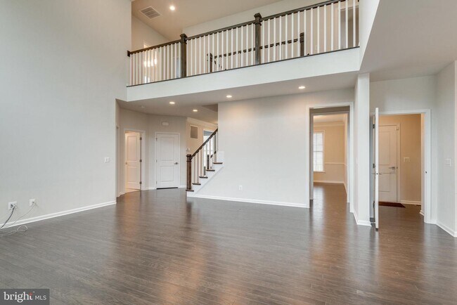 Building Photo - 41256 Lenah Point Dr