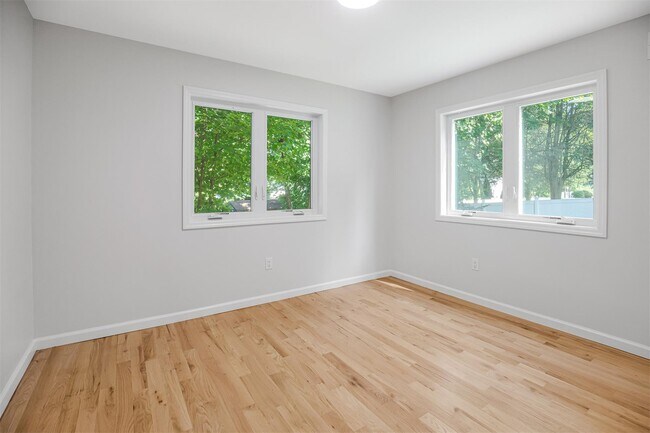 Building Photo - 250 Blauvelt Rd