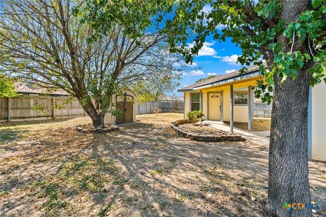 Building Photo - 1604 Mamye Jane Dr