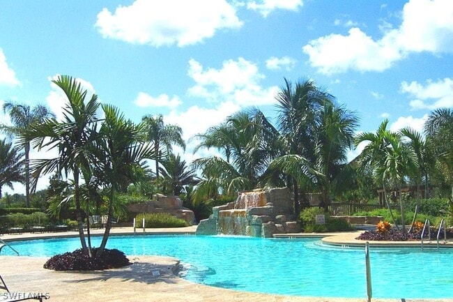 Building Photo - 825 Regency Reserve Cir