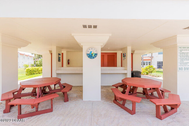 Building Photo - 200 Florida Shores Blvd