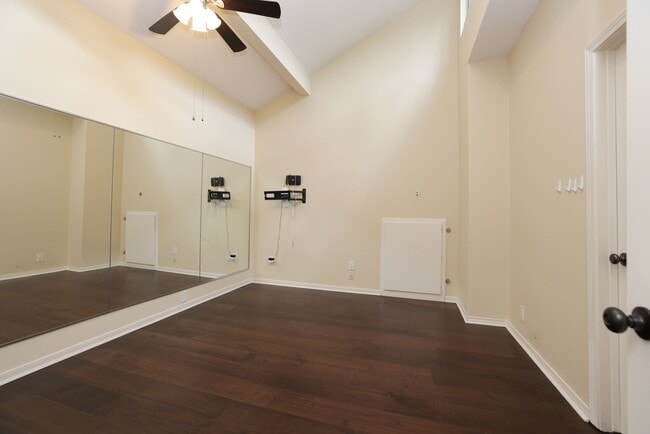 Building Photo - 44 Indian Clover Dr