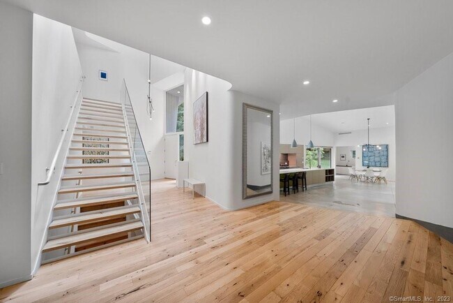 Building Photo - 364 Hollow Tree Ridge Rd