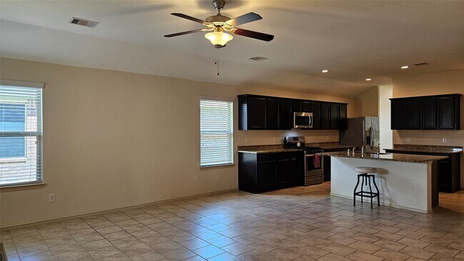 Building Photo - 23707 Water Hickory Dr