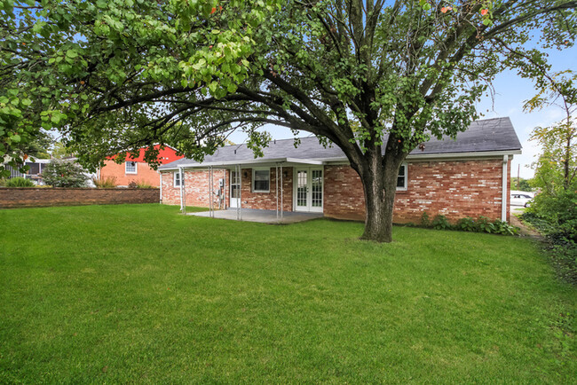 Building Photo - Charming Ranch in Springdale, OH