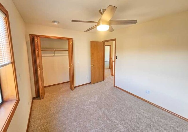Building Photo - Spaceous newly remodeled 5 bedroom 3 bath ...