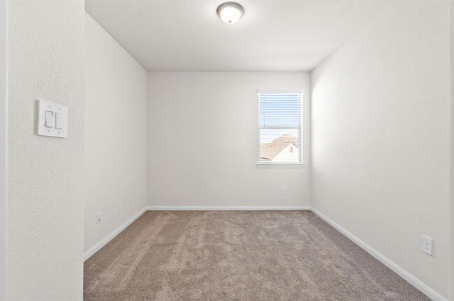 Building Photo - 12826 Raemoir Dr