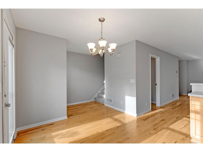 Building Photo - 1809 3rd St NE