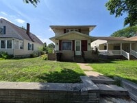 Building Photo - 2806 Hartzer St