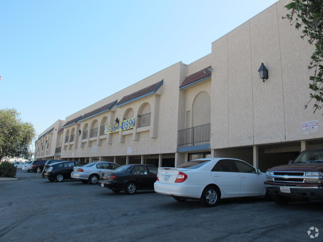 Building Photo - Ramona Garden Apartments
