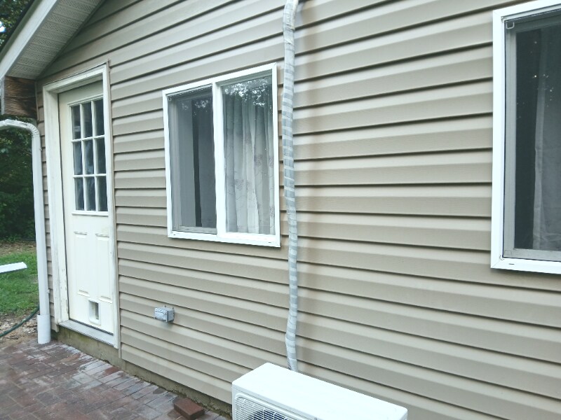 Building Photo - 204 Southwood Rd