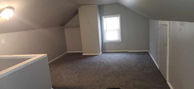 Building Photo - 11776 Rossiter St