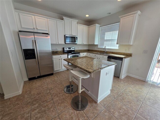 Building Photo - 9464 Tawnyberry St