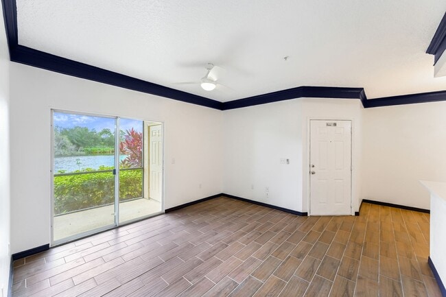 Building Photo - 11520 Villa Grand