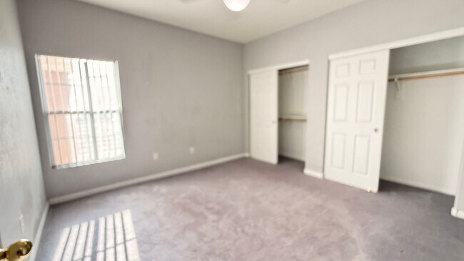 Building Photo - 830 Carnegie St