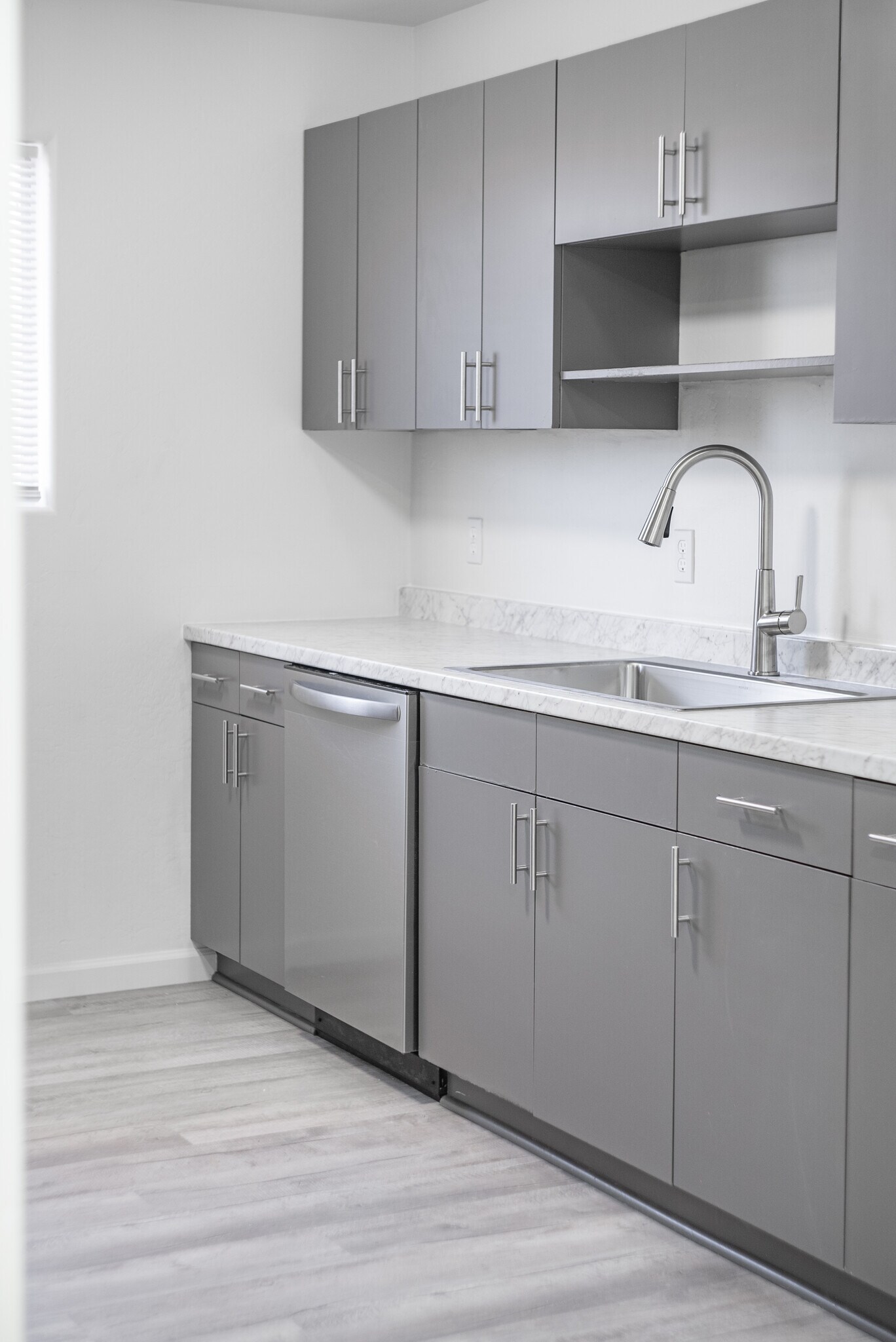 Building Photo - 701 Campbell St