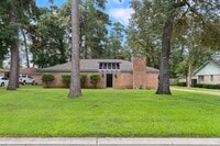 Building Photo - 623 Hickory Ridge Dr