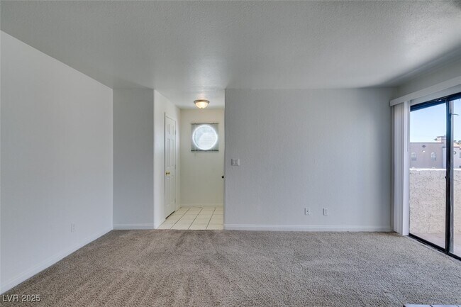 Building Photo - 2963 Juniper Hills Blvd