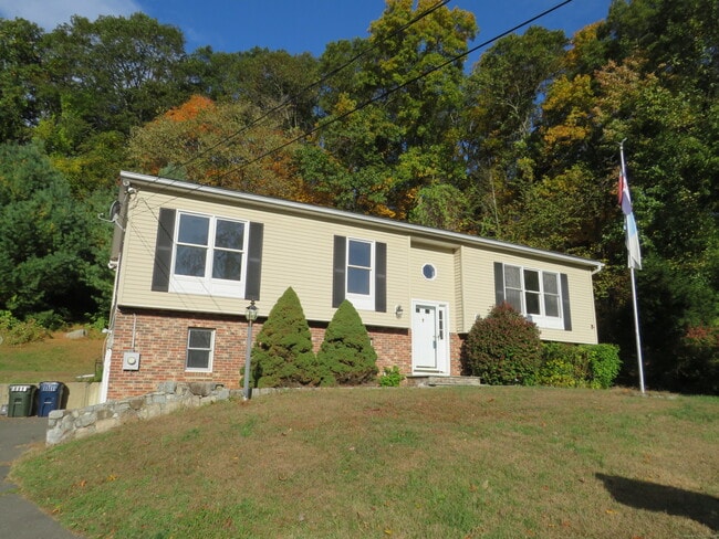 Building Photo - 15 Hayestown Heights